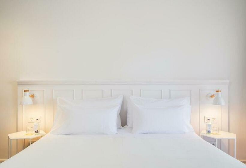 Номер Superior с Террасой, The 15th Boutique Hotel By Bondia Group