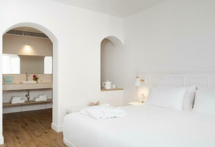 Номер Superior с Террасой, The 15th Boutique Hotel By Bondia Group