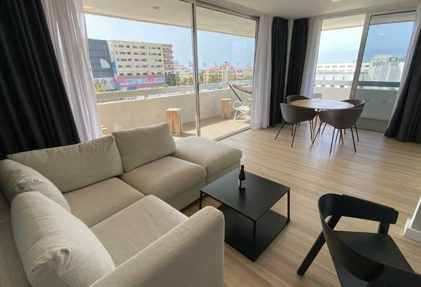 Люкс Вид на Море, Coral Suites & Spa - Adults Only