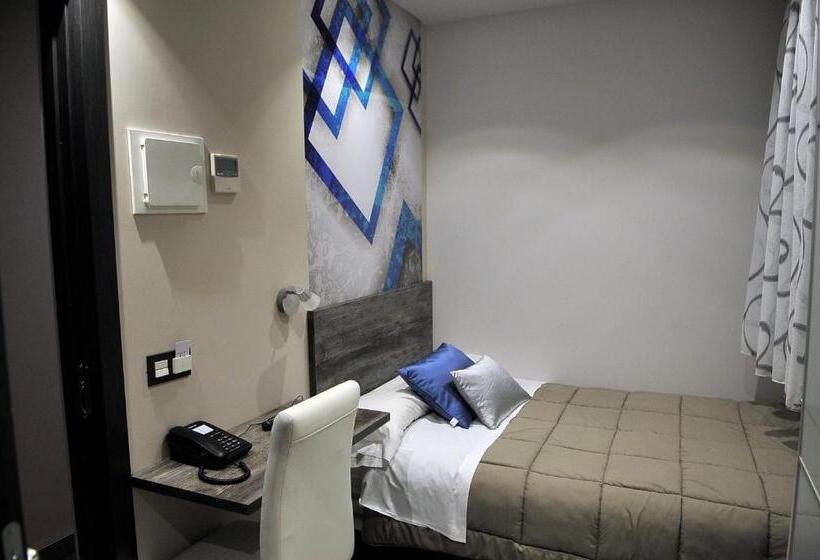اتاق استاندارد یک نفره, Hostal Barcelona