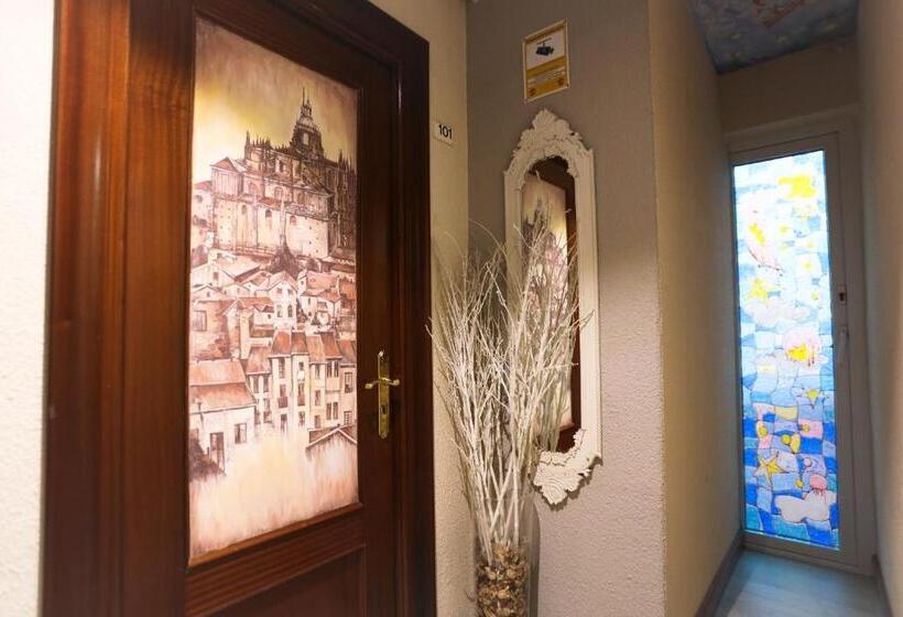 اتاق استاندارد یک نفره, Hostal Goya Suites