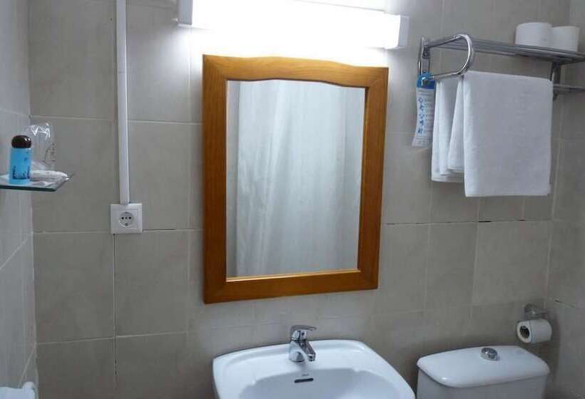 اتاق استاندارد یک نفره, Hostal Sierpes
