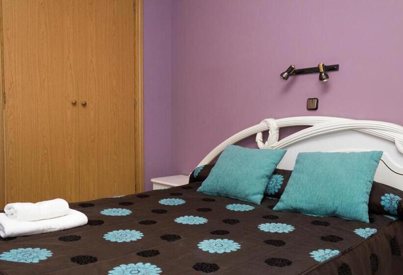 스탠다드 룸, Hostal Dulcinea