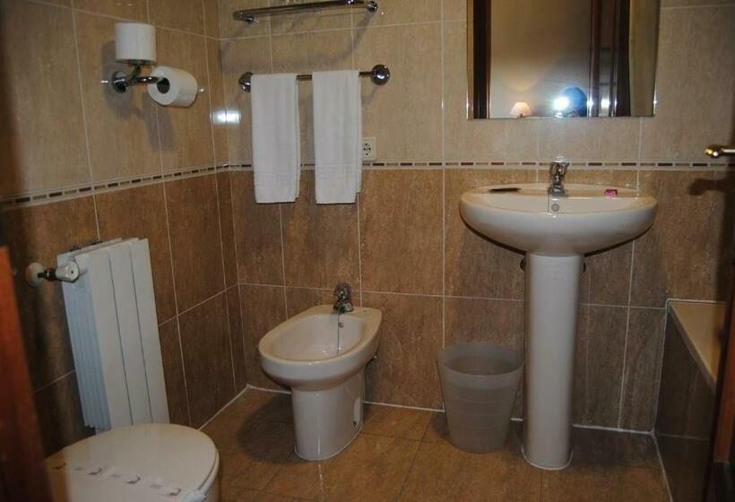 Четырехместный Номер Стандарт, Hostal El Mirador