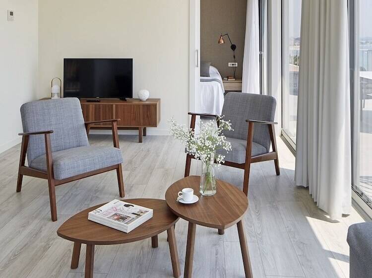 Апартаменты Premium 3 Спальни, Reimar