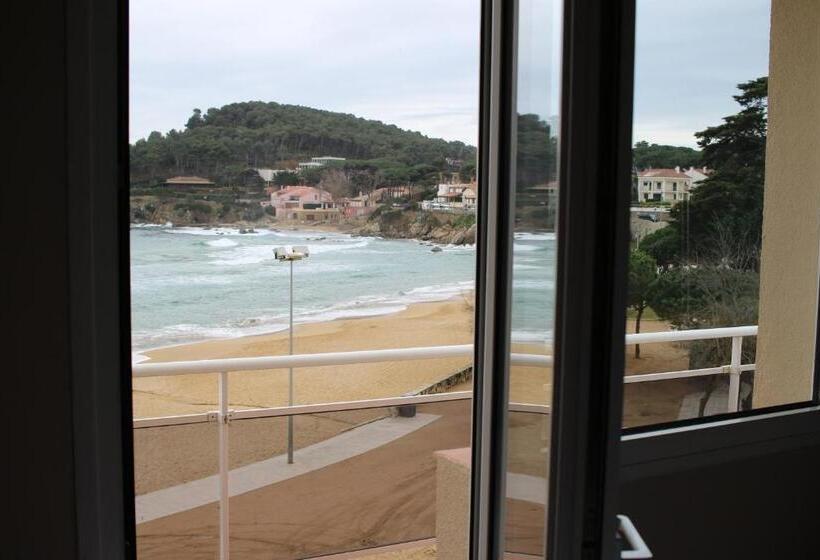 带海景的标准房, Hostal La Fosca