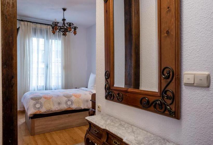 اتاق لوکس یک تخته, Casa De Reyes