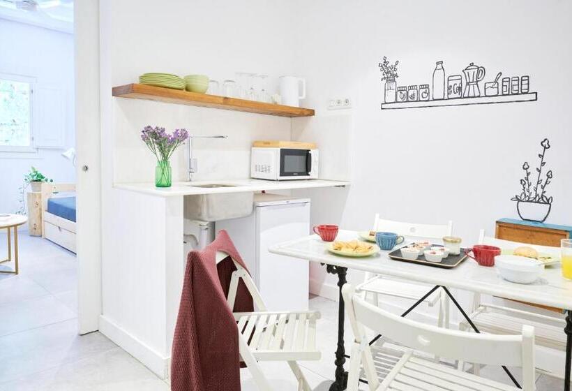 Family Studio, Eco Boutique Hostal Grau