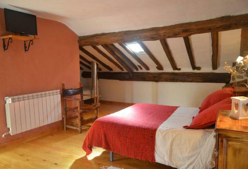 اتاق سوپریور سه تخته, Hostal Refugio De Gredos