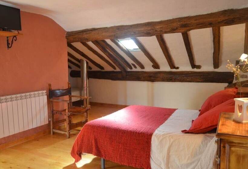 اتاق سوپریور سه تخته, Hostal Refugio De Gredos