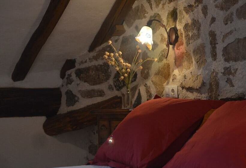 اتاق سوپریور سه تخته, Hostal Refugio De Gredos