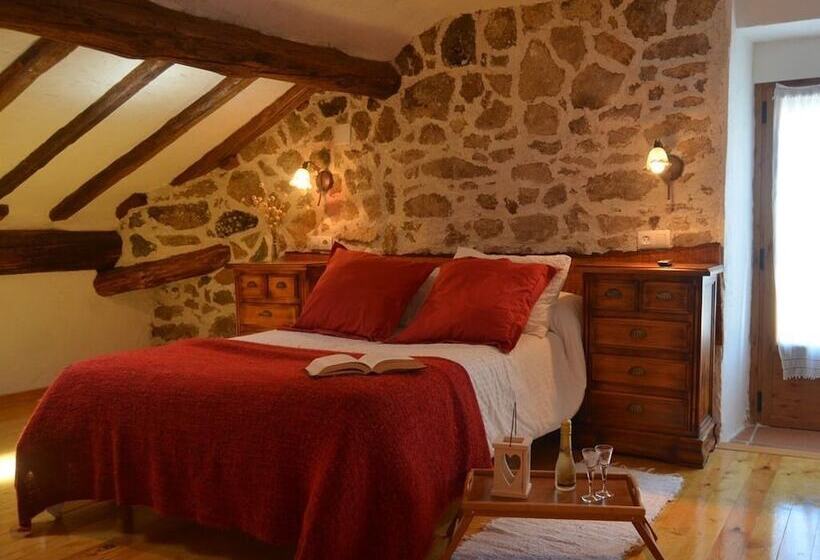 اتاق سوپریور سه تخته, Hostal Refugio De Gredos