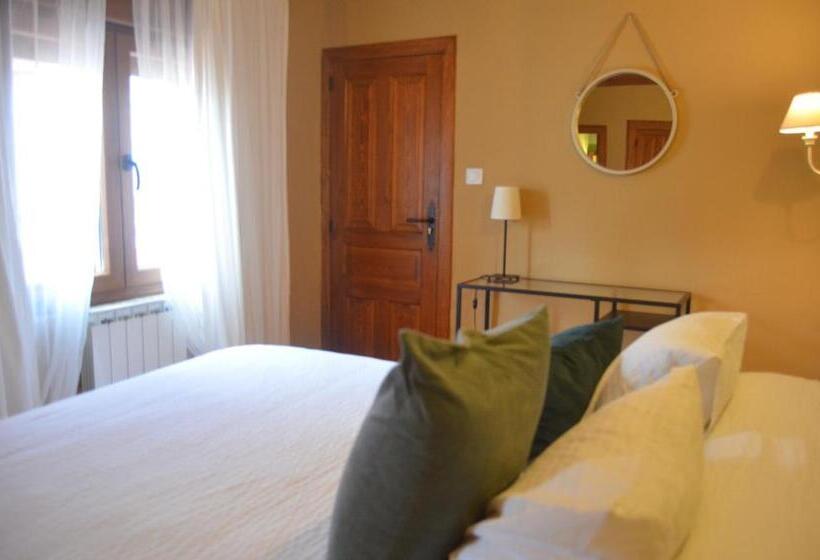 اتاق سوپریور, Hostal Refugio De Gredos