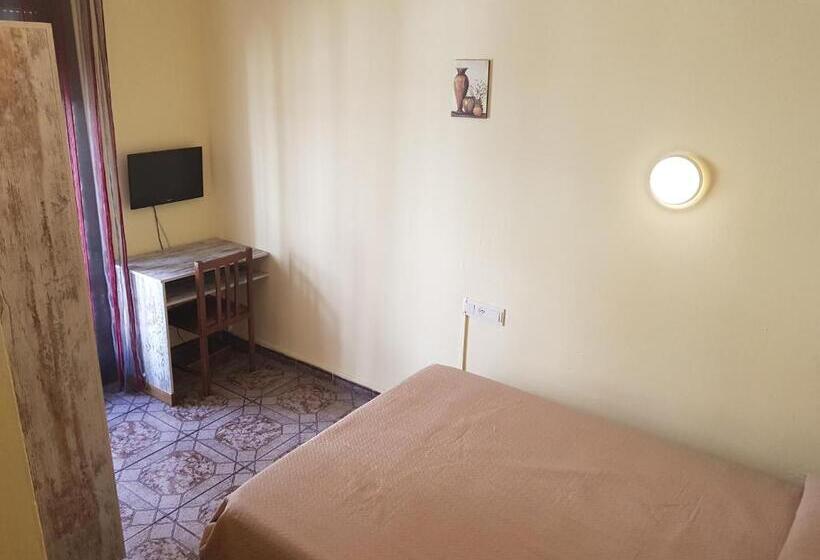 スタンダードルーム, Hostal Virgen Del Rocío