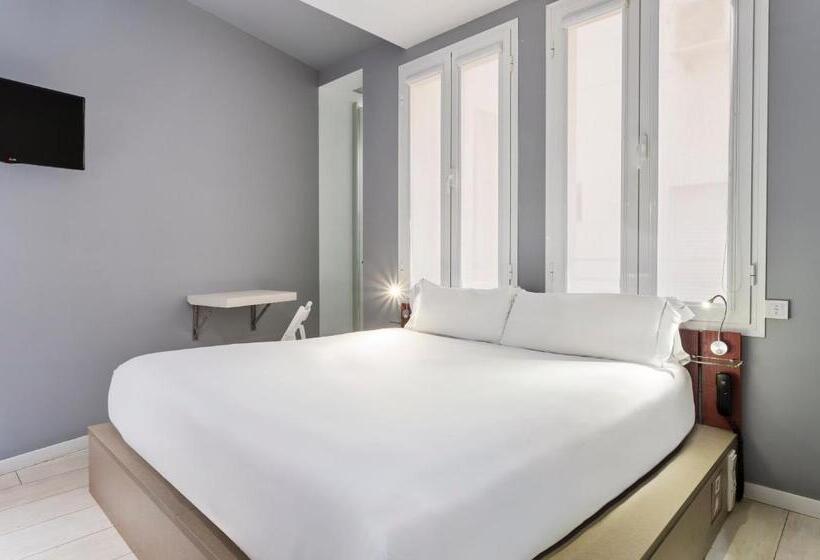 اتاق استاندارد, B&b Hotel Madrid Centro Fuencarral 52