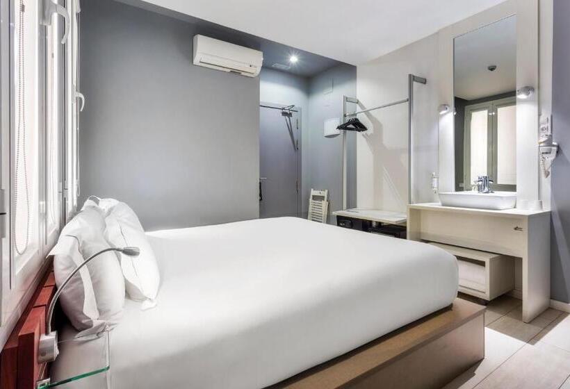 اتاق استاندارد, B&b Hotel Madrid Centro Fuencarral 52