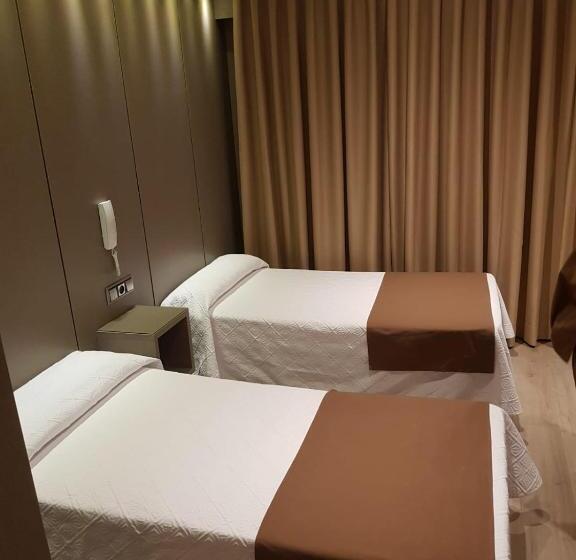 Номер Стандарт, Hostal Colon