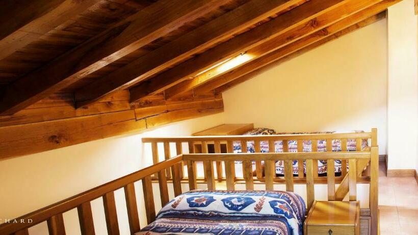 Четырехместный Номер Стандарт, Hostal Musunzar