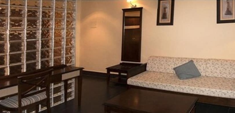 Quarto Estandar, Prado Real