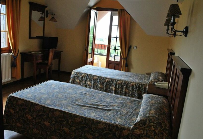 Полулюкс, Rural Hotel Las Gacelas