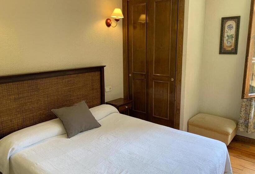اتاق استاندارد, Charle