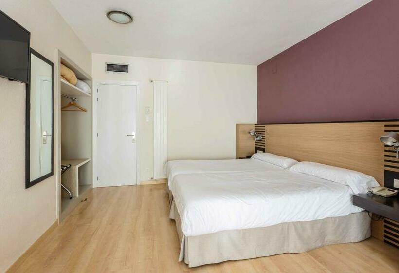 Номер Стандарт, Oroel Hotel & Spa