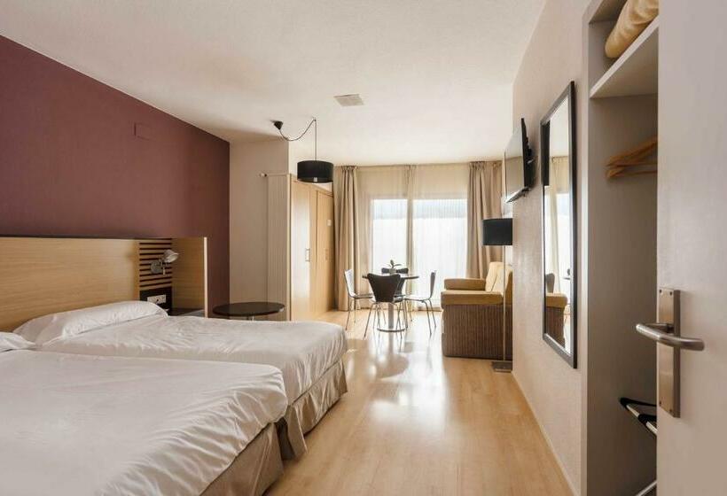 Номер Стандарт, Oroel Hotel & Spa