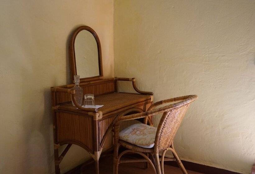 سوییت جونیور, Rural Villa Del Monte