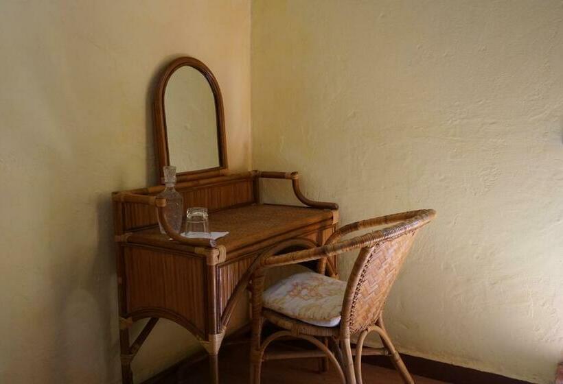سوییت جونیور, Rural Villa Del Monte