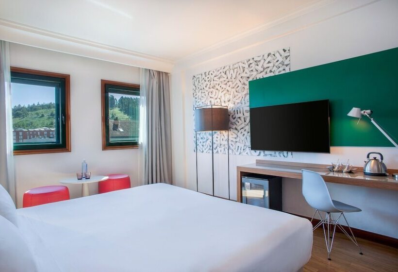 Номер Премиум, Santiago Plaza Affiliated By Meliá