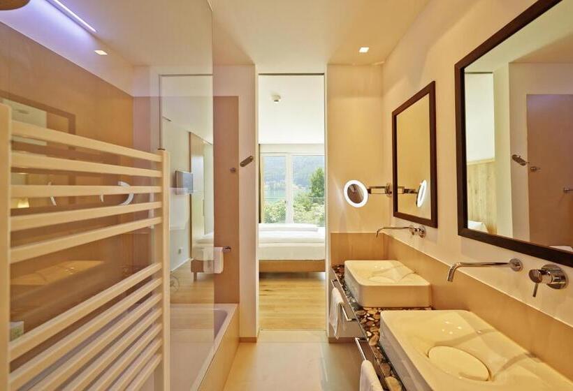 سوییت, Amerika Holzer Hotel & Resort