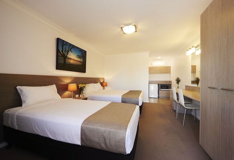 Номер Стандарт, Adelong Motel