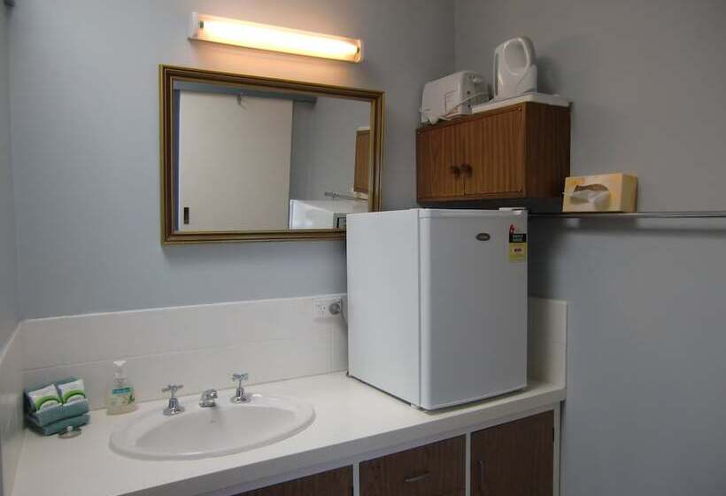 패밀리 룸, Castle Motel Bairnsdale