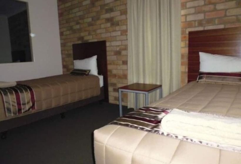 Семейный Номер, Burke & Wills Motor Inn