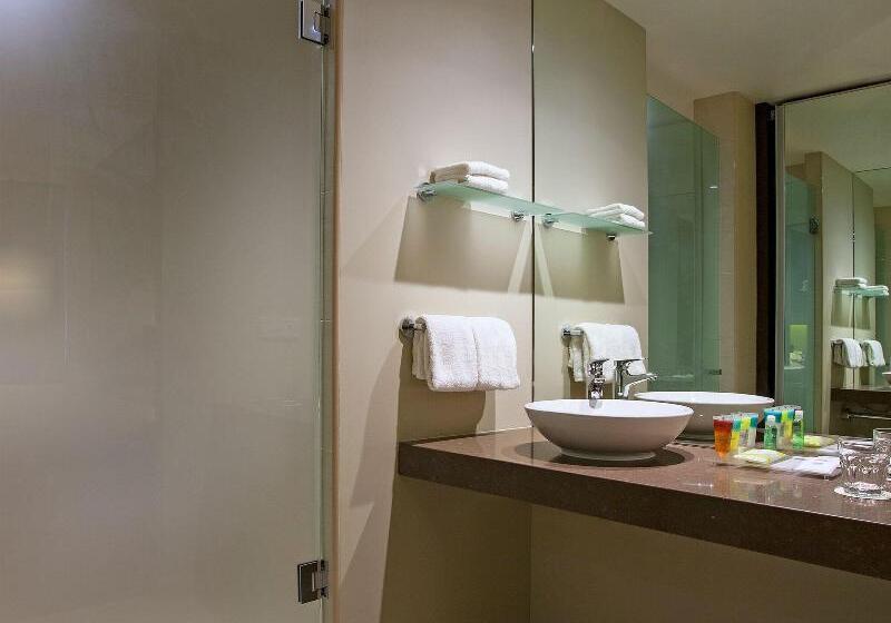 스탠다드 스튜디오 킹침대, Four Points By Sheraton Perth