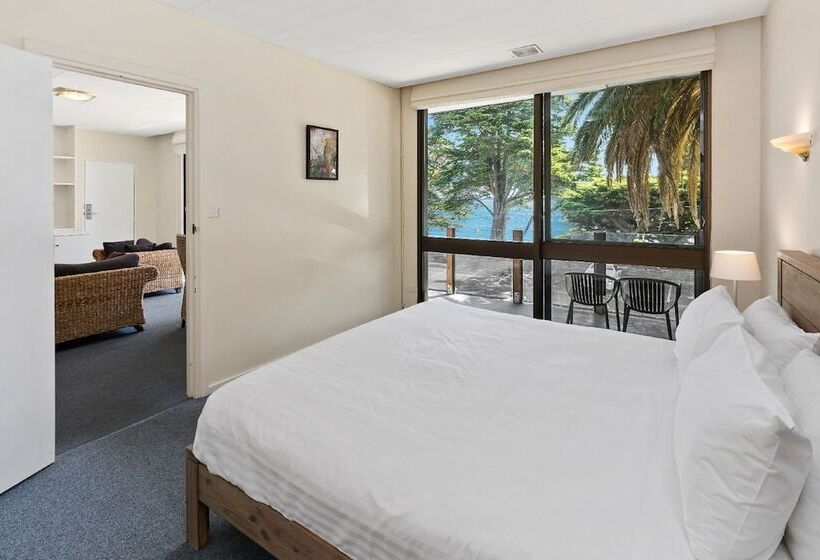 2 Bedroom Apartment with Views, North Pier