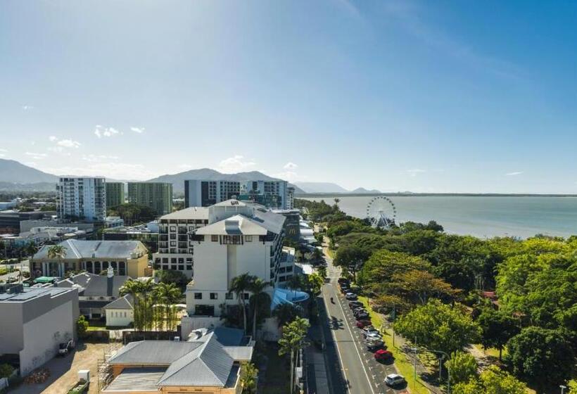 Люкс Superior, Pacific Hotel Cairns