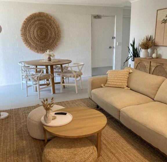 带1个卧室的高级公寓, Munna Beach Apartments