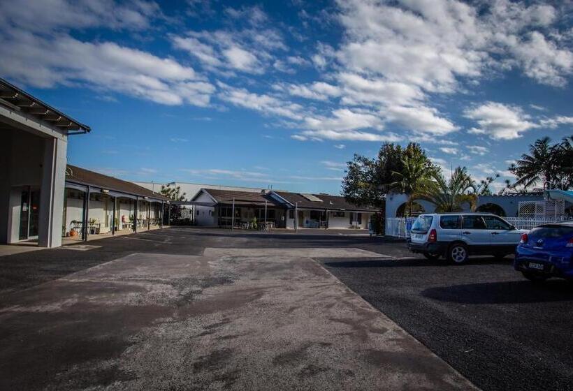 带特大床的高级间, Coffs Windmill Motel