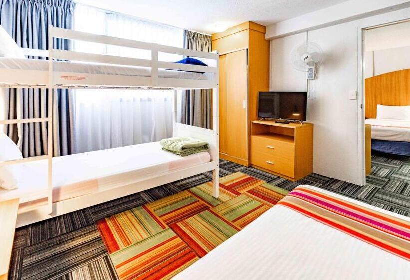 Семейный Номер, Paradise Resort Gold Coast