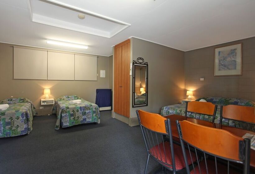 Семейный Номер, Tandara Hotel Motel
