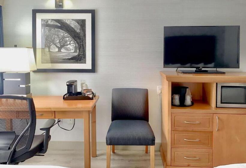 适合残疾人使用的标准间, Best Western Plus Regency Inn And Conference Centre