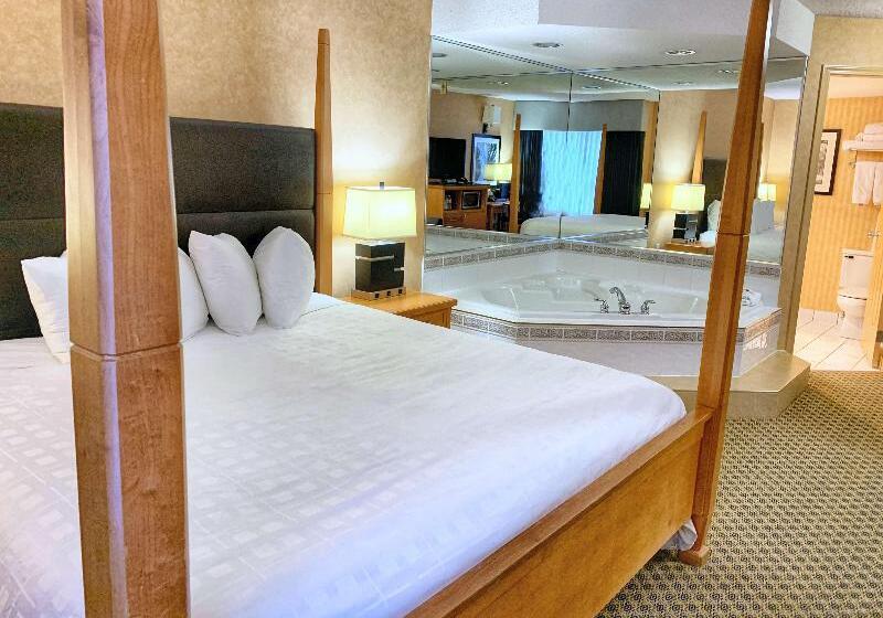 带大床的套房, Best Western Plus Regency Inn And Conference Centre