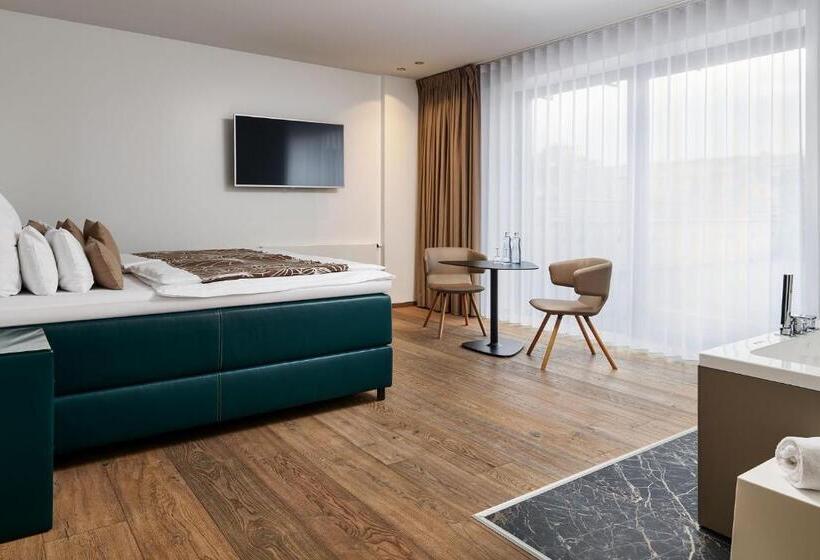 Suíte com Hidromassagem, Passage
