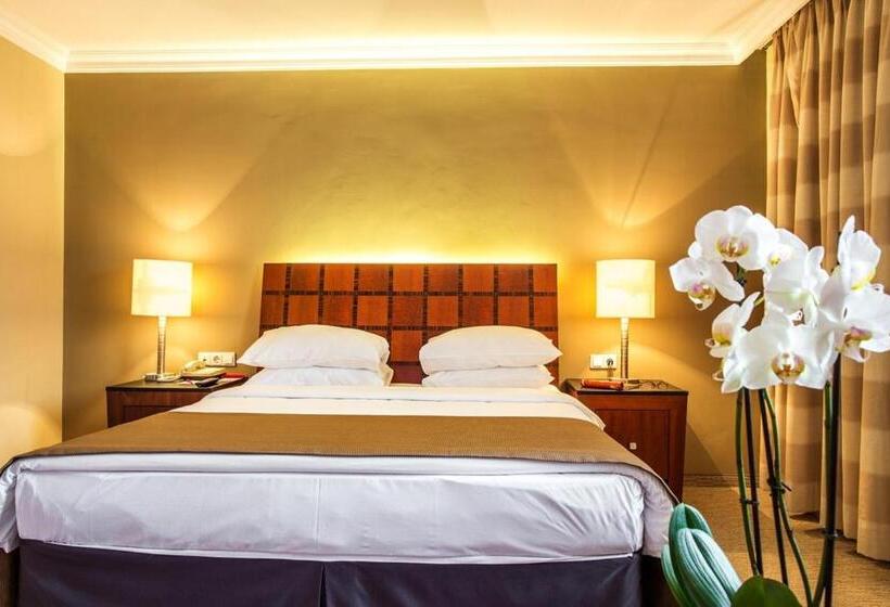 Люкс, Ramada By Wyndham Sofia City Center
