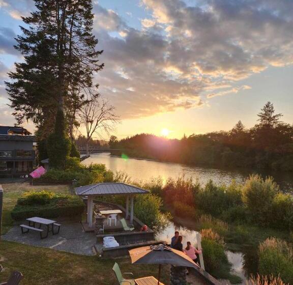 スタンダードルーム, Campbell River Lodge