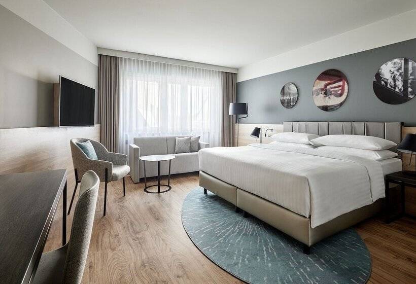 小型套房, Basel Marriott