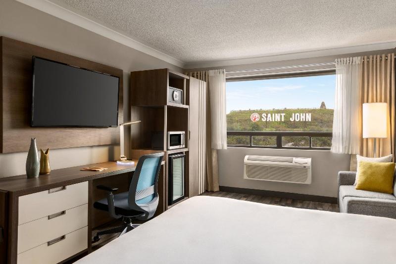 プレミアムルーム, Crowne Plaza Saint John Harbour View, An Ihg