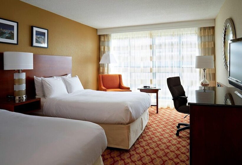 חדר סטנדרט שתי מיטות זוגיות, Ottawa Marriott