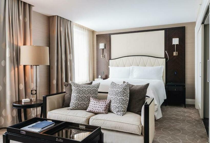 带大床的行政房间, Rosewood Hotel Georgia
